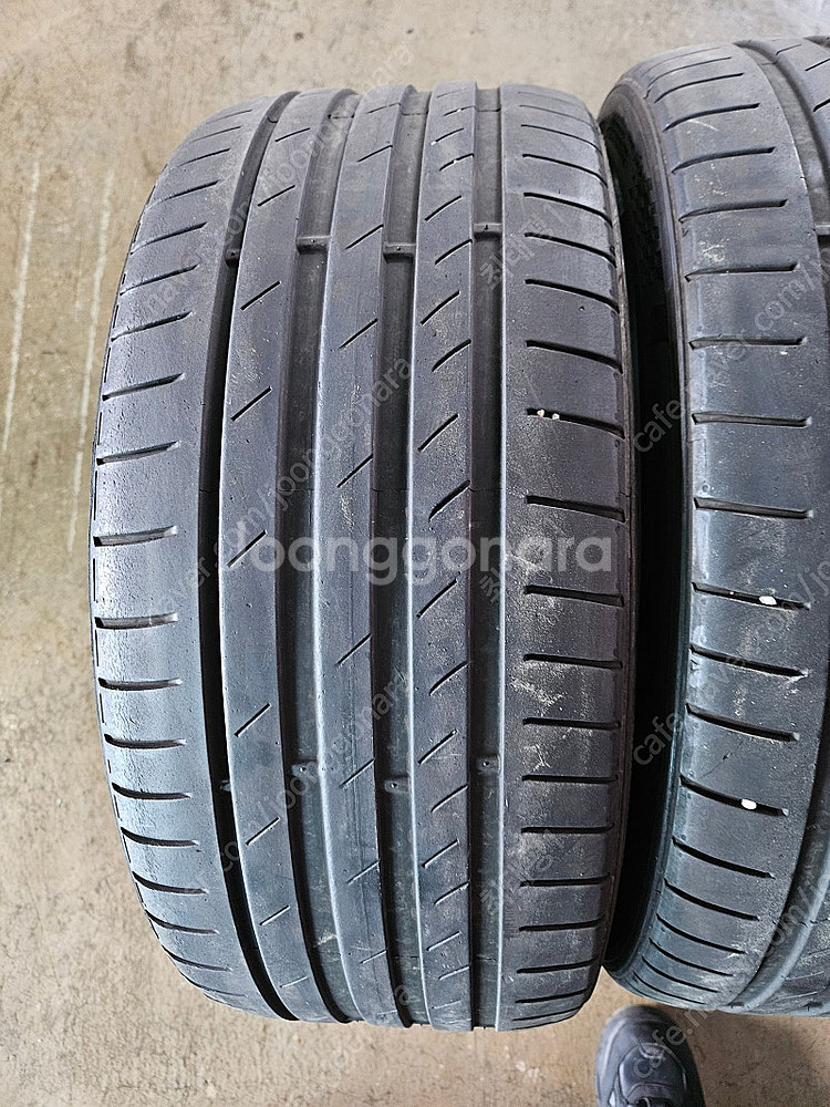 235 35 19 중고 타이어 팝니다--2