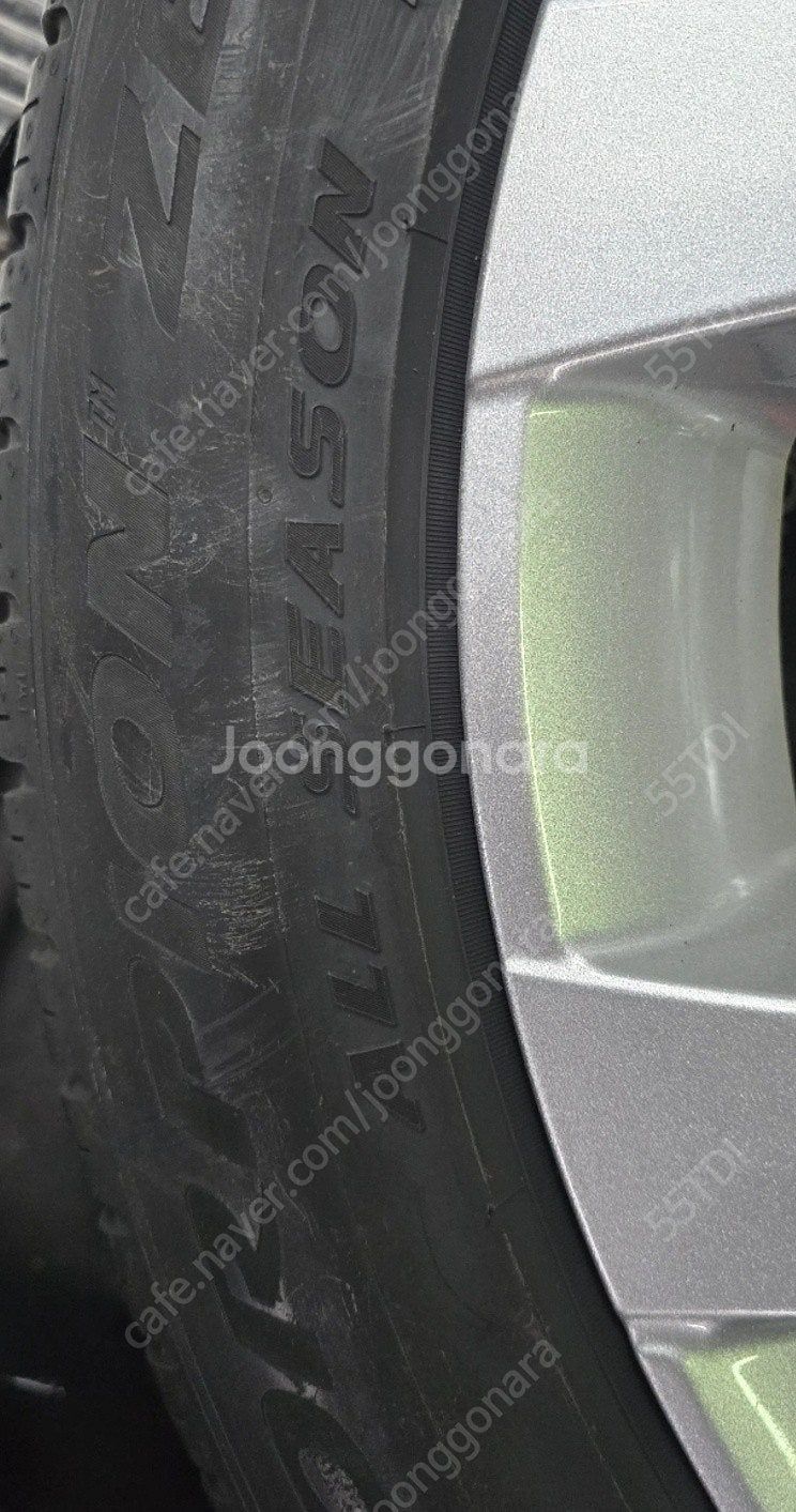랜드로버 20인치 중고 휠타이어 팔아요--4