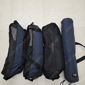 캐스캐이드 의자3개 + 테이블1개 판매 7만