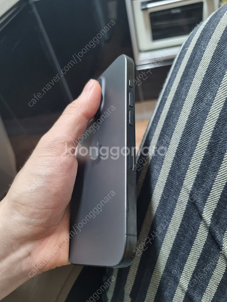 아이폰 15 pro 256gb 티타늄 블랙 S급--1