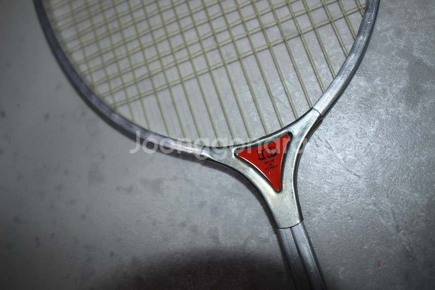 (올드 엔틱) 일도 배드민턴 라켓 2개 배드민턴채 1980년대 엔틱 디스플레이 빈티지 소품 오리지널--2