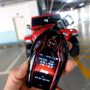 지프 랭글러 모든연식 자동차키를 최신 고급형 BMW 타입 LCD 액정 디스플레이키로 업그레이드 이식 개조 스페어키 예비키 여분키로 추가 제작 구매 가능