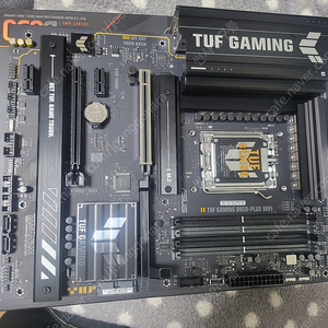 ASUS TUF Gaming B850-PLUS WIFI STCOM 팝니다