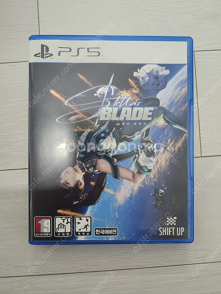 스텔라블레이드 ps5 판매합니다--0