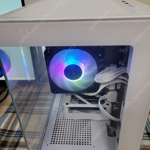 인텔 i5 13400F 16G M.2 500G RTX4060 700W 어항 케이스 본체 (화이트) 신품동일컴