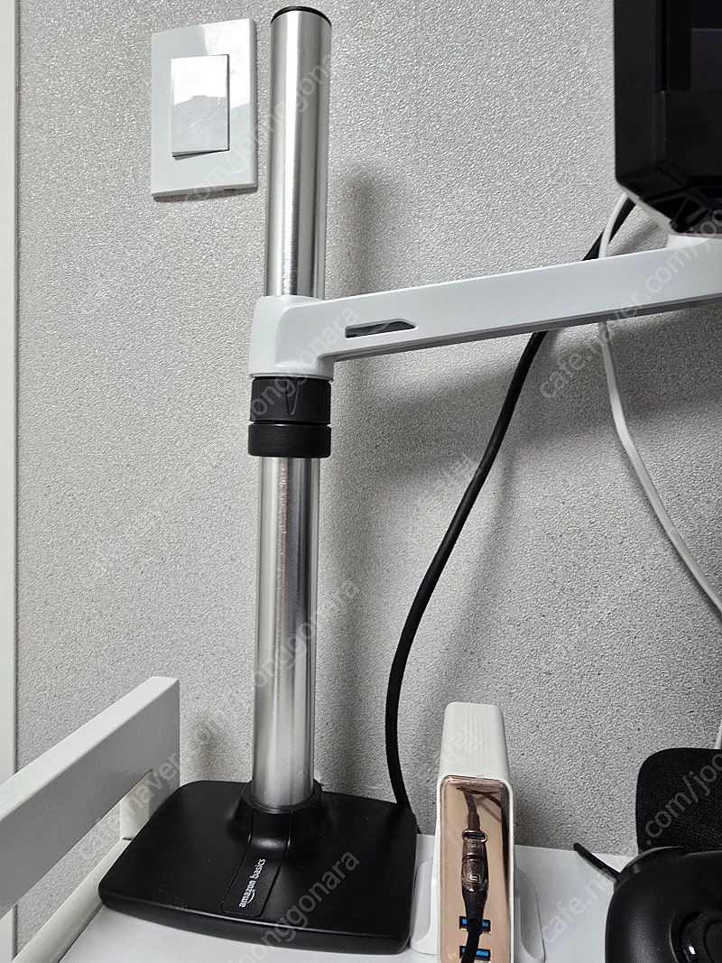 아마존베이직 블랙 모니터암(장봉 포함) 어고트론lx | 중고나라 - 안심되는 중고거래