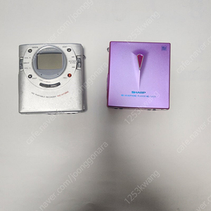 샤프 녹음 되는거와 재생용 MD 두개 팝니다 고장품입니다
