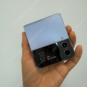 F721 갤럭시 Z플립4 블루 256기가 (S급) 29만 판매합니다.