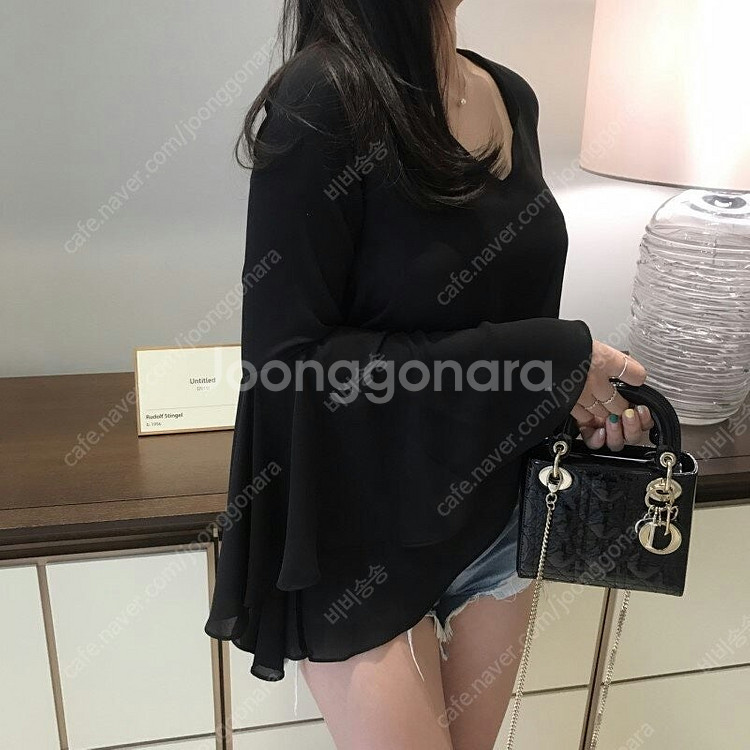 [미착용 새옷] 섹시 뒷트임 쉬폰 블라우스 마드모아젤 ...--1