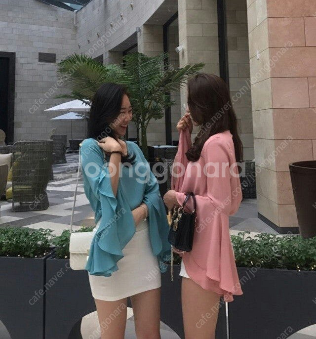 [미착용 새옷] 섹시 뒷트임 쉬폰 블라우스 마드모아젤 ...--6