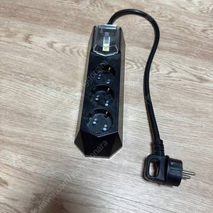 4000W 과부하 차단 3구 멀티탭