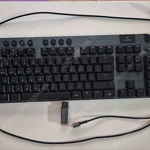 로지텍 G913 Wireless 블랙 팝니다.