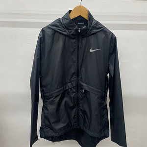 여성55반~66)나이키 러닝 바람막이 판매합니다. 이미지