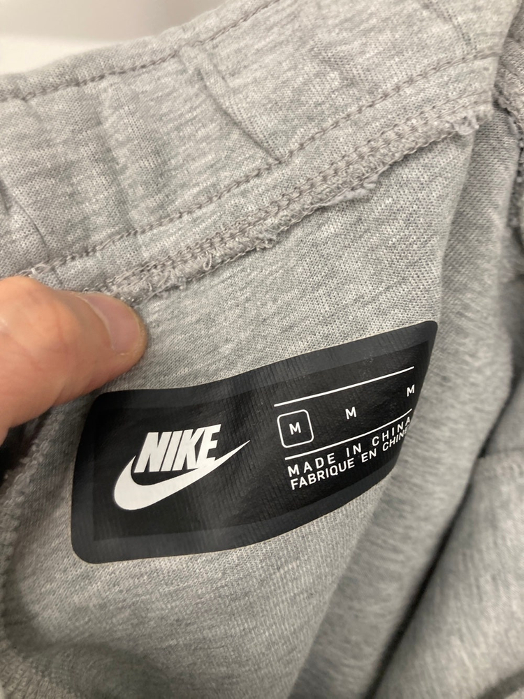 100,32전후 나이키 nsw 빅스우시 바람막이 자켓, 나이키 테크팩 반바지 이미지