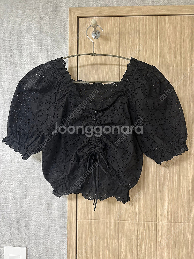 보카바카 임지연 퍼프 블라우스 정가 179000원--4