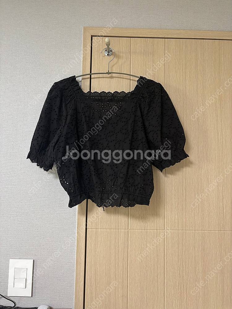 보카바카 임지연 퍼프 블라우스 정가 179000원--7