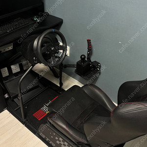 트러스트 마스터 t300 rs + 넥스트레벨 레이싱 시트
