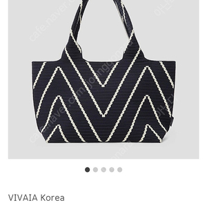 Vivaia Wallace 비바이아 월레스 토트백