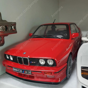 1:18 다이캐스트 솔리도 BMW E30 M3 판매.