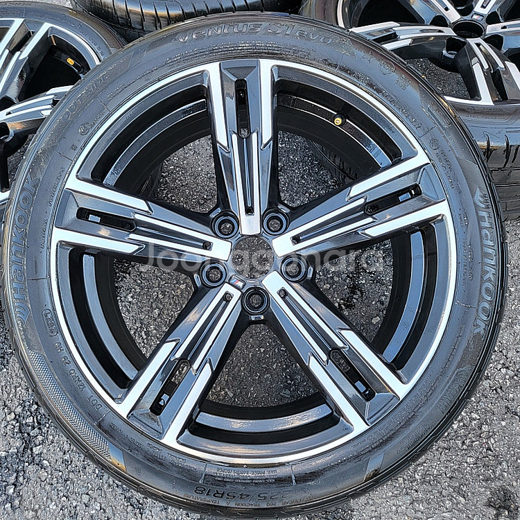 BMW 18인치 3시리즈 G20 848M 휠타이어 세트 팔아요--1