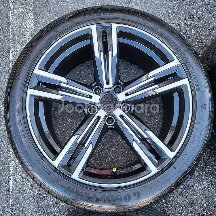 BMW 18인치 3시리즈 G20 848M 휠타이어 세트 팔아요--3