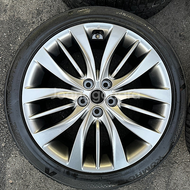 제네시스 G80 DH 19인치 휠타이어 세트 팔아요--2