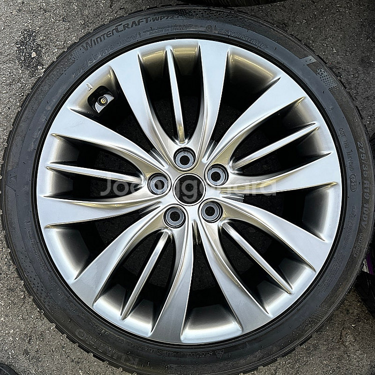 제네시스 G80 DH 19인치 휠타이어 세트 팔아요--4