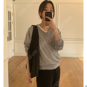 플라넬 린브이넥니트 그레이 새상품 팝니다