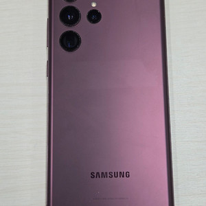 갤럭시 S22울트라 버건디색상 256용량 상태너무좋은 꿀매물 단말기 35만 판매합니다
