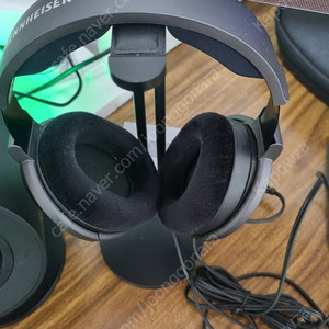 젠하이저 HD600 오픈형 헤드폰(풀박스) 팝니다