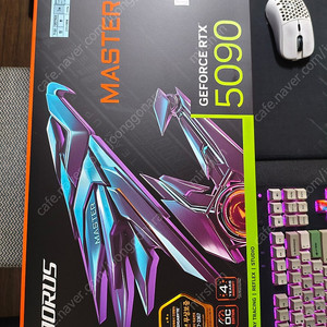[GIGABYTE] AORUS 지포스 RTX 5090 MASTER D7 32GB 제이씨현 팬매합니다
