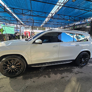 BENZ GLS 400 D 4MATIC