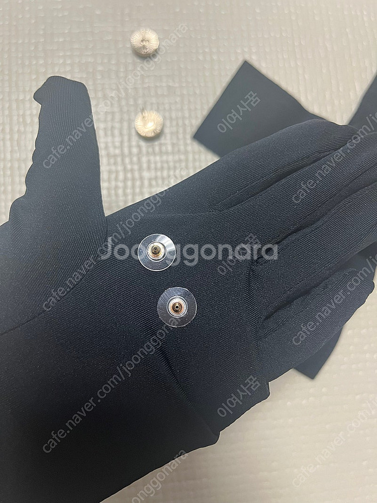 샤넬 블랙 귀걸이--7