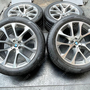 20인치 BMW G05 X5 순정 휠타이어세트입니다