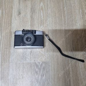 올림푸스 필름카메라(EE-3) 팝니다