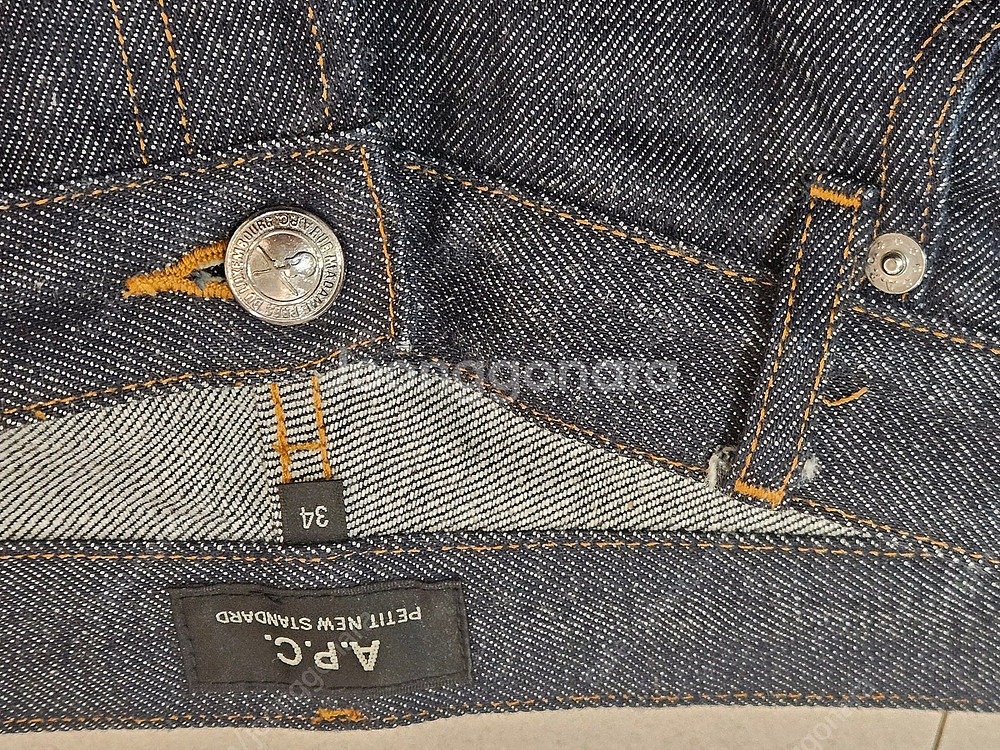 APC (아페쎄) Japan 쁘띠 뉴 스탠다드 데님 팬...--2