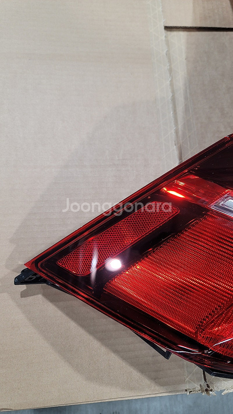 볼보 XC60 테일램프(후미등) 판매합니다--2