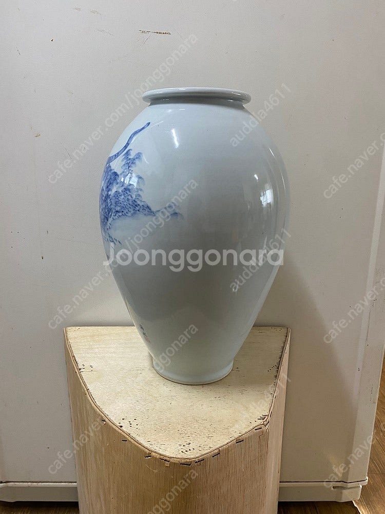역동적인 호랑이가 있는 백자도자기--2