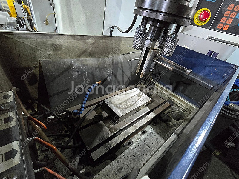 방전가공기 판매합니다 2019년식 KJ300S-ZNC6...--2