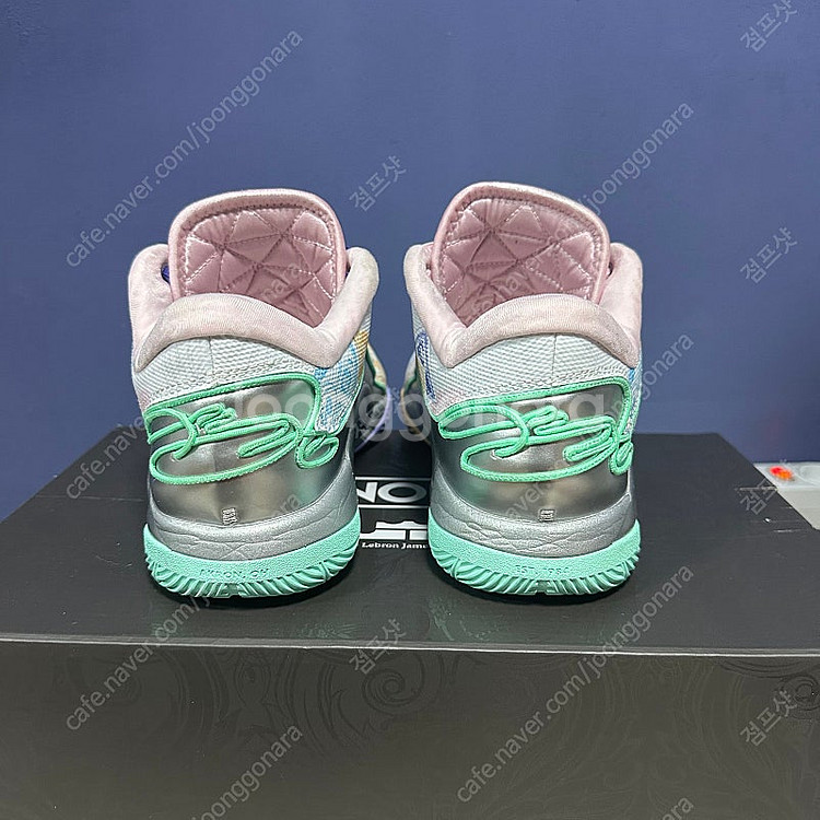 285 르브론 22 모노폴리 극미중고--3