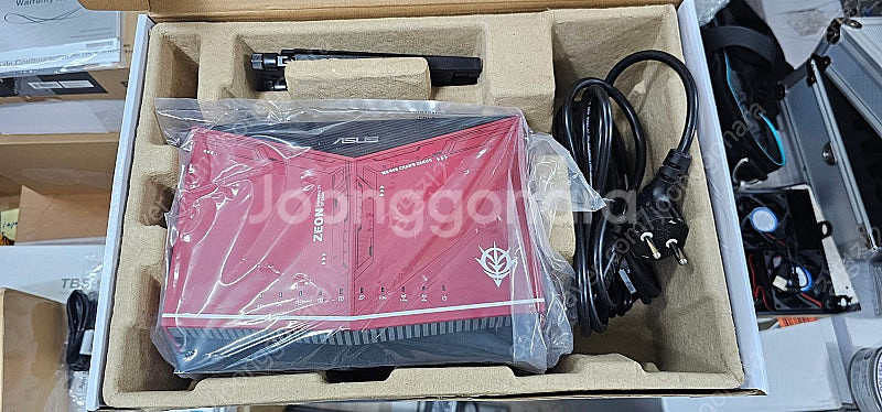 ASUS AX5700 ZAKU II Edition, Z...--0