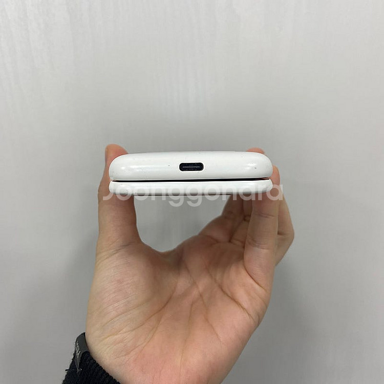 81031 스타일폴더폰 화이트 부산 중고폰 팝니다 6만...--4