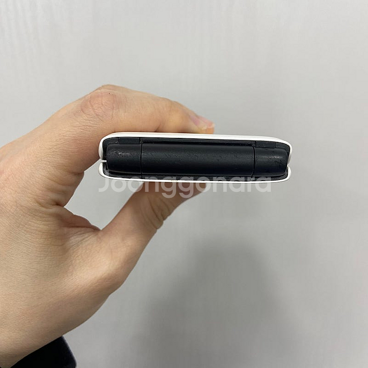 81031 스타일폴더폰 화이트 부산 중고폰 팝니다 6만...--6