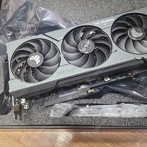 RTX 4070 super tuf OC