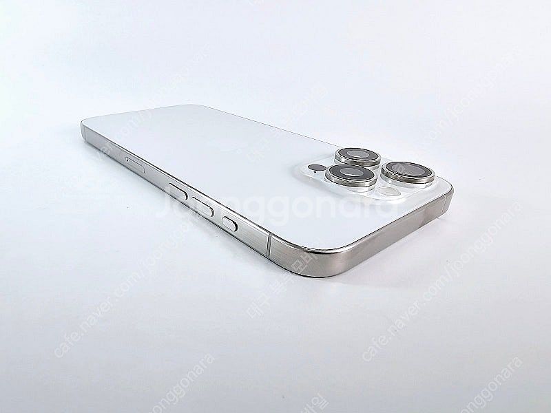 애플 아이폰 15프로맥스 512GB 특S급 화이트티타늄...--4