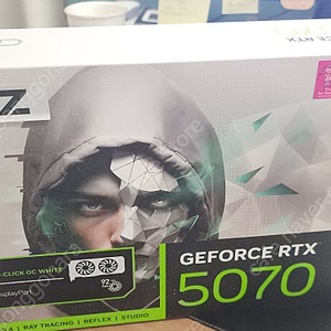 갤럭시 Galax 지포스 RTX 5070 White OC D7 12GB