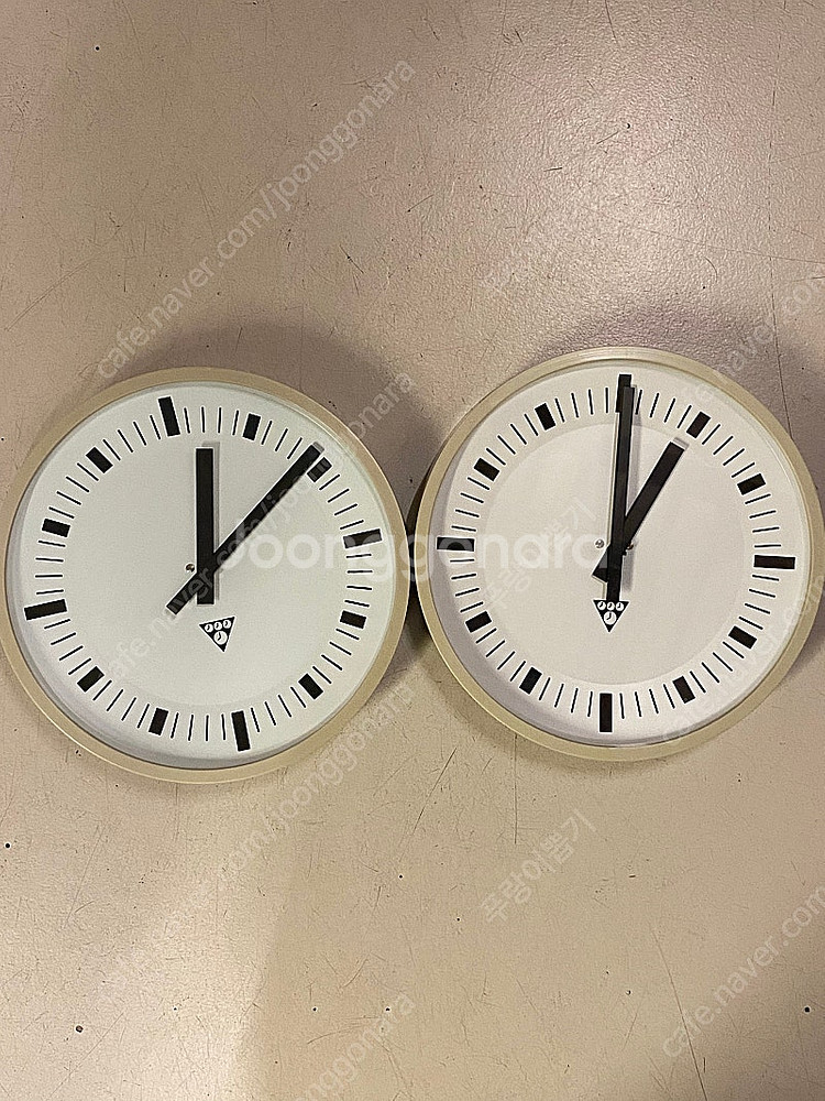프라고트론 29.5cm 가정용 벽시계--1