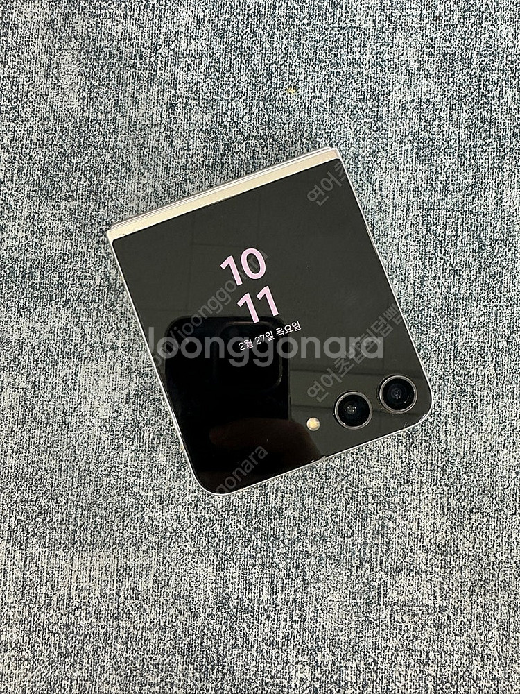 갤럭시Z플립5 256G 화이트 파손X 가성비 꿀폰 18...--0