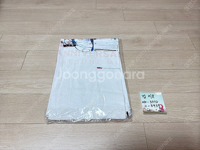 하츠네미쿠 10주년 기념 티셔츠 새제품 팝니다.--2