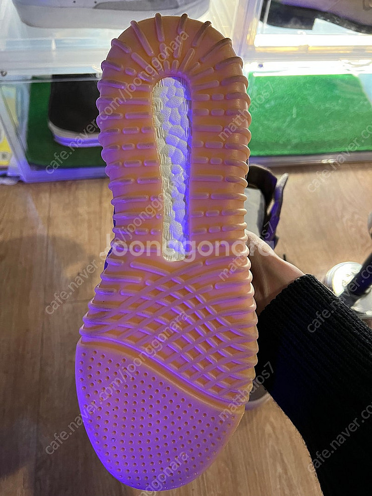 아디다스 이지부스트 750 브라운--2